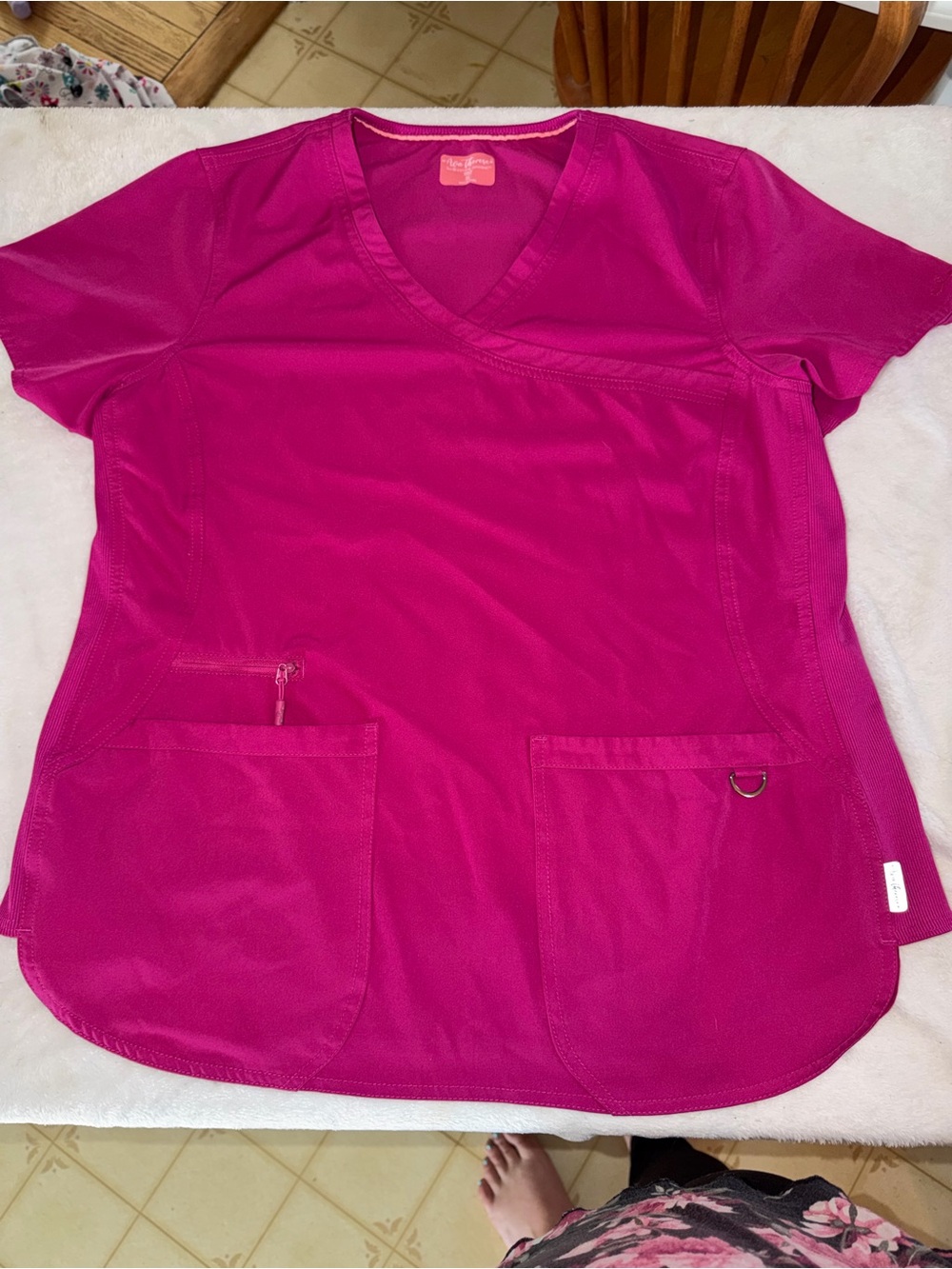 Scrub top bundle - Picture 5 of 6